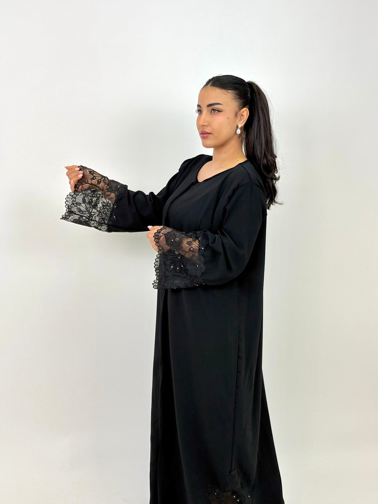 Abaya Dentelle Élégante